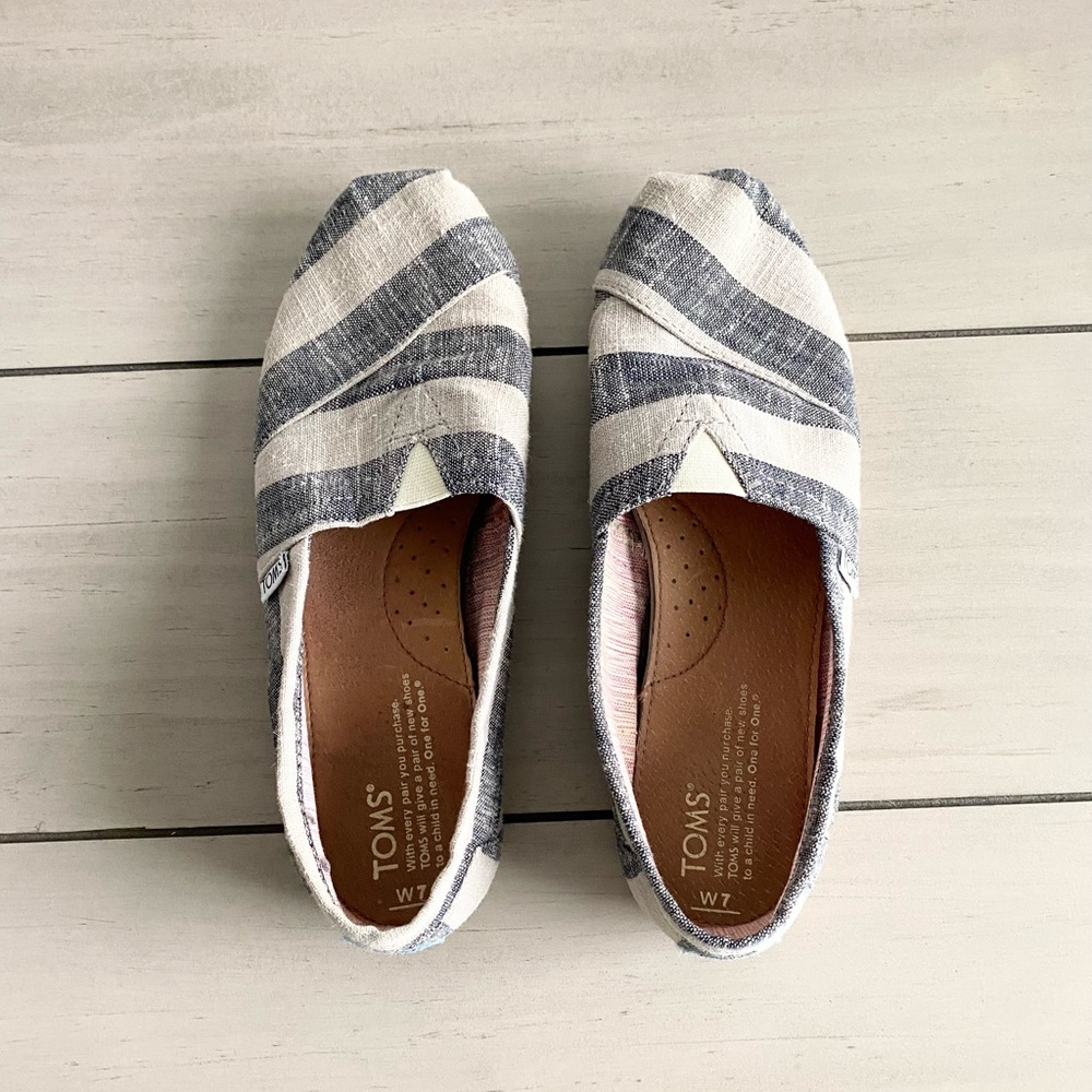 Navy Cream Stripe Toms